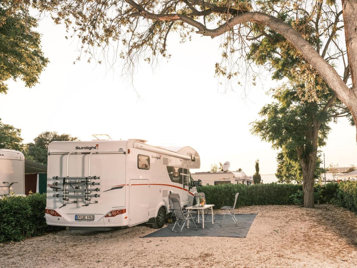 Falkensteiner Premium Mobile Homes And Camping Задар Екстер'єр фото